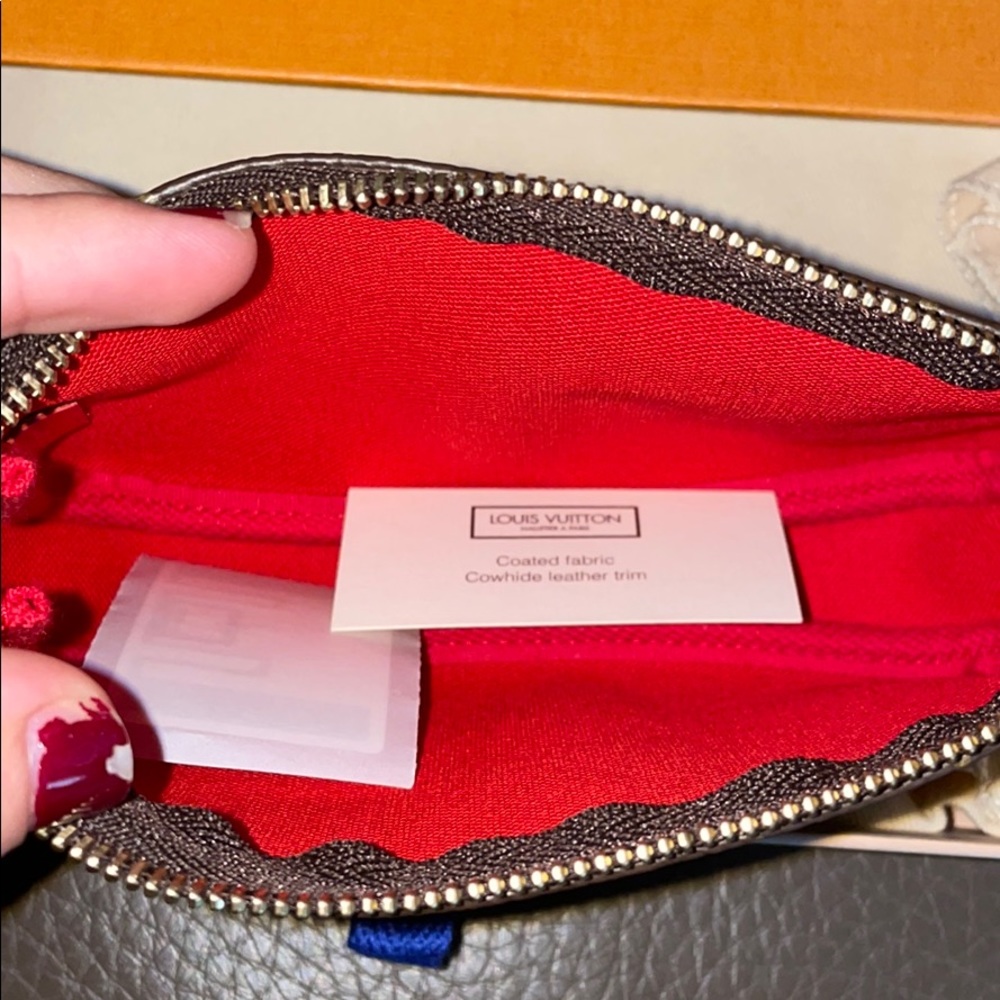 Louis Vuitton Mini Pochette Acessories - Picture 4 of 6